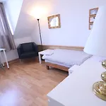 Moderne Und 4 In Oberhausen, Ideal Fuer Geschaeftsreisende Und Monteure * אוברהאוזן