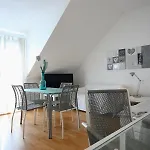 Moderne Und 4 In Oberhausen, Ideal Fuer Geschaeftsreisende Und Monteure Apartment