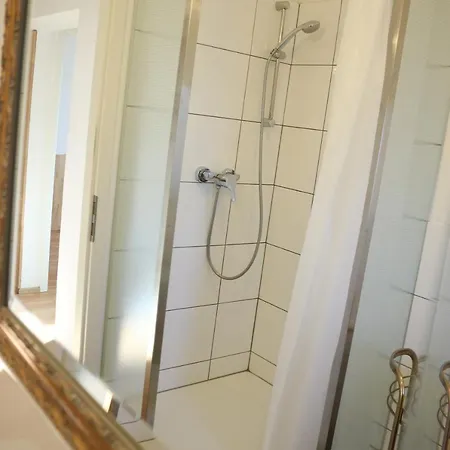 Appartement Moderne Und 4 In Oberhausen, Ideal Fuer Geschaeftsreisende Und Monteure *