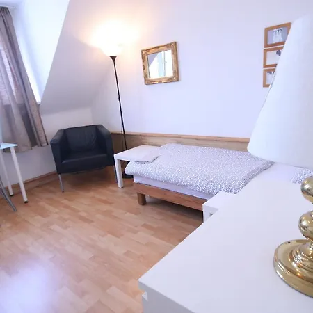Moderne Und 4 In Oberhausen, Ideal Fuer Geschaeftsreisende Und Monteure * Oberhausen (North Rhine-Westphalia)