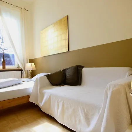 Moderne Und 4 In Oberhausen, Ideal Fuer Geschaeftsreisende Und Monteure Appartement Oberhausen (North Rhine-Westphalia)