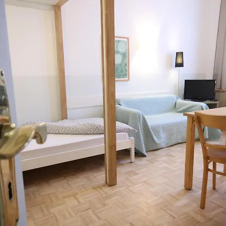 Moderne Und 4 In Oberhausen, Ideal Fuer Geschaeftsreisende Und Monteure Appartement