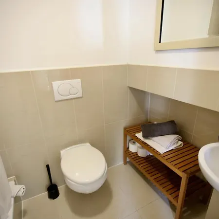 Moderne Und 4 In Oberhausen, Ideal Fuer Geschaeftsreisende Und Monteure Appartement *