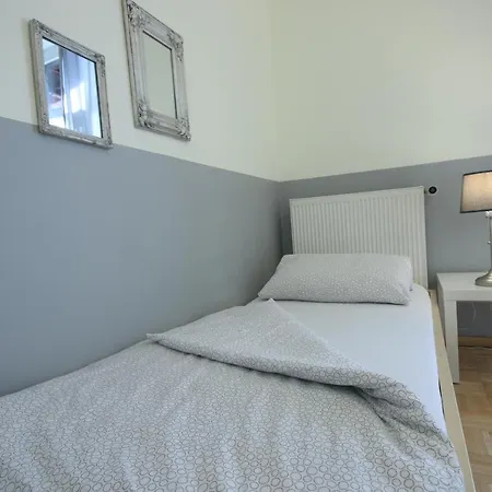 Appartement Moderne Und 4 In Oberhausen, Ideal Fuer Geschaeftsreisende Und Monteure