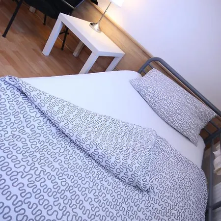 Moderne Und 4 In Oberhausen, Ideal Fuer Geschaeftsreisende Und Monteure Oberhausen (North Rhine-Westphalia)