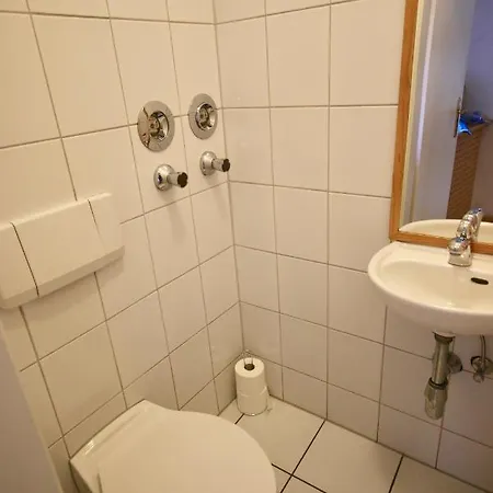Moderne Und 4 In Oberhausen, Ideal Fuer Geschaeftsreisende Und Monteure Oberhausen (North Rhine-Westphalia)