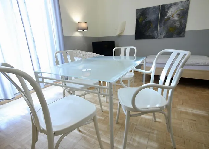 Apartman Moderne Und 4 In Oberhausen, Ideal Fuer Geschaeftsreisende Und Monteure *
