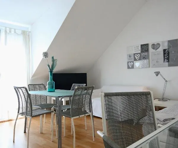 Moderne Und 4 In Oberhausen, Ideal Fuer Geschaeftsreisende Und Monteure Apartman