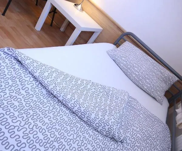 Moderne Und 4 In Oberhausen, Ideal Fuer Geschaeftsreisende Und Monteure Oberhausen