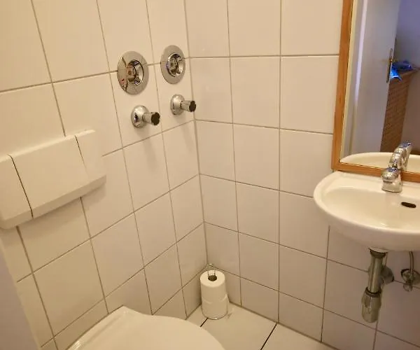 Moderne Und 4 In Oberhausen, Ideal Fuer Geschaeftsreisende Und Monteure Oberhausen