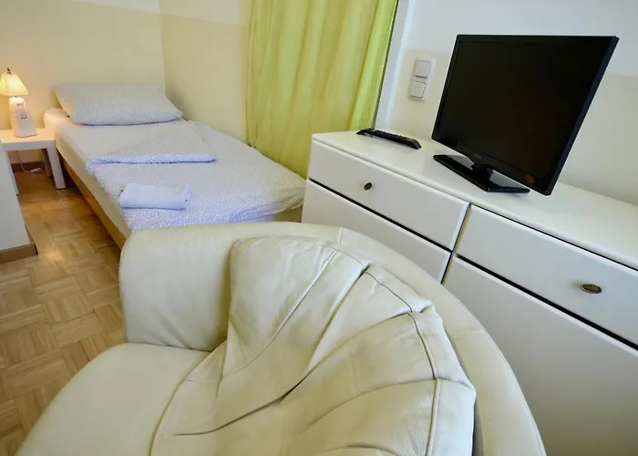 Moderne Und 4 In Oberhausen, Ideal Fuer Geschaeftsreisende Und Monteure